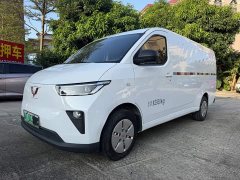 Wuling Yangguang 300km Comfort Enclosed Window Version 60kW - ფოტო 1