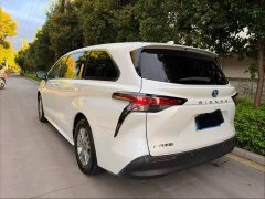 Toyota Sienna 2.5L Hybrid Comfort Edition - фото 9