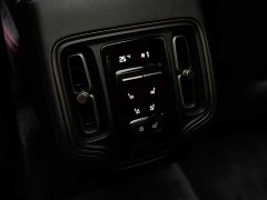 Aston Martin DBX 4.0T V8 707 - фото 17