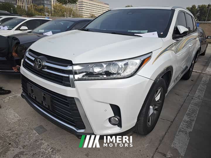 Toyota Highlander 2.0T AWD Premium 7-Seater - car from China