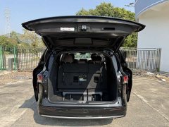 Toyota Sienna 2.5L Hybrid Platinum Edition - photo 12
