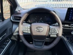 Toyota Sienna 2.5L Hybrid Platinum Edition - photo 18