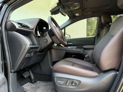 Toyota Sienna 2.5L Hybrid Platinum Edition - photo 4