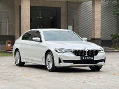 BMW 5 Series 525Li Luxury Package - ფოტო 3