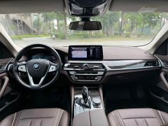 BMW 5 Series 525Li Luxury Package - ფოტო 8