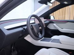 Tesla Model Y L Long Range All-Wheel Drive - ფოტო 11