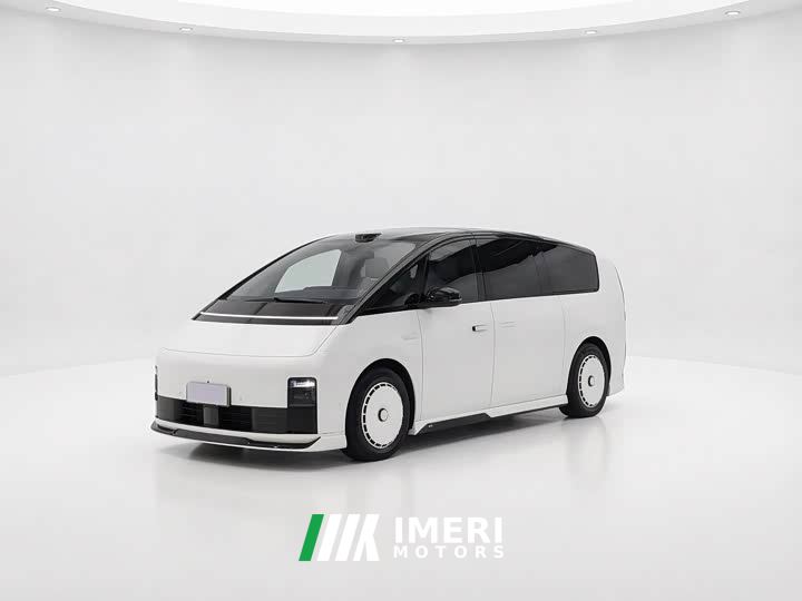 Li Auto MEGA Home Family Edition