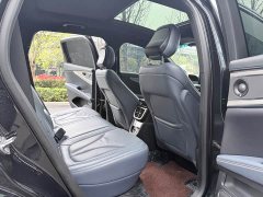 Lincoln Explorer 2.0T AWD Elite - ფოტო 11