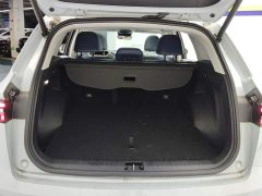 Geely L 1.5T Hi FPHEV Edition Super - photo 4