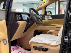 Denza D9 Second Generation DM-i AWD Flash Charge Luxury - ფოტო 7