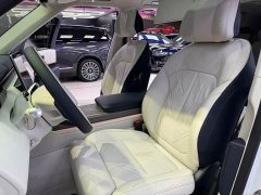 Zeekr 9X Hyper Edition 70kWh Six-Seater - ფოტო 11