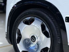 Zeekr 9X Hyper Edition 70kWh Six-Seater - ფოტო 16