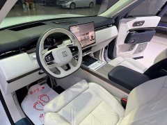 Zeekr 9X Hyper Edition 70kWh Six-Seater - ფოტო 4