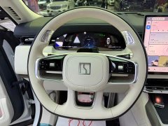 Zeekr 9X Hyper Edition 70kWh Six-Seater - ფოტო 8