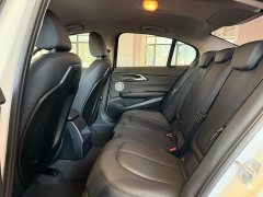 BMW 1 Series 120i M Sport - фото 8