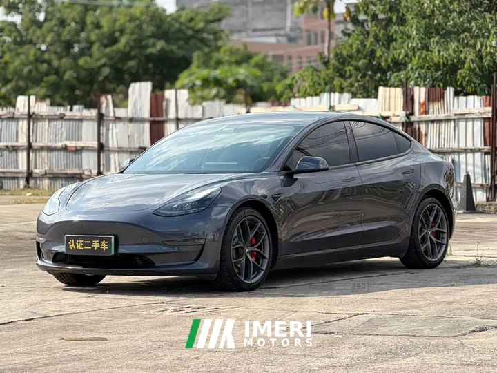 Tesla Model 3 Performance All-Wheel Drive