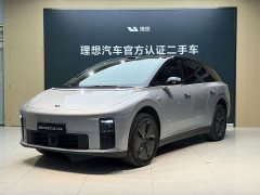 Li Auto i6 Two-Wheel Drive Standard - ფოტო 1
