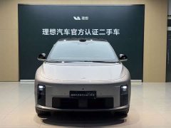 Li Auto i6 Two-Wheel Drive Standard - ფოტო 2