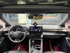 Toyota Camry Hybrid 2.0L Premium - ფოტო 14