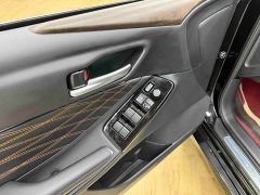 Toyota Camry Hybrid 2.0L Premium - ფოტო 5