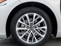 Lexus ES 200 Luxury - фото 10