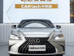Lexus ES 200 Luxury - фото 2