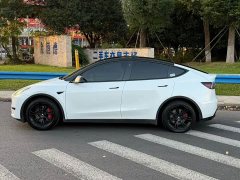 Tesla Model Y Facelift Rear-Wheel Drive - ფოტო 3