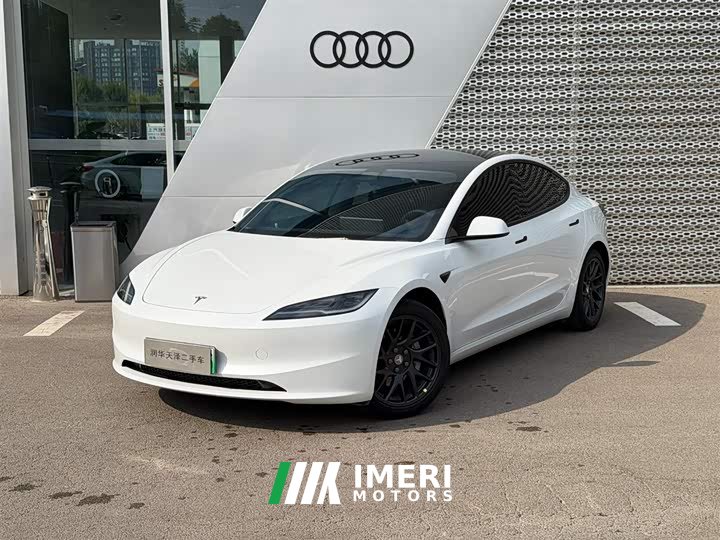 Tesla Model 3 Rear-Wheel Drive