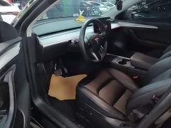 Tesla Model Y Rear-Wheel Drive - ფოტო 15