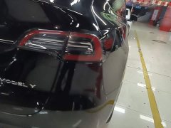Tesla Model Y Rear-Wheel Drive - ფოტო 7