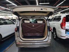 Buick GL8 ES Luxe Enjoyment Edition - ფოტო 18