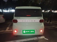 Wuling Hongguang MINIEV Third Generation 215km Youth Edition - фото 5