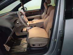 Li Auto i6 Four-Wheel Drive Standard Edition - ფოტო 16