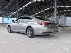 Lexus ES 200 Excellence Edition - ფოტო 5