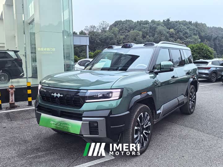 Fangchengbao Leopard 8 Zhiyong Ultimate Edition 5-seater - автомобиль из Китая