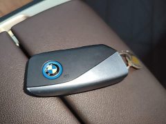 BMW iX xDrive40 - ფოტო 8
