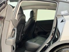 Tesla Model Y Rear-Wheel Drive - ფოტო 8