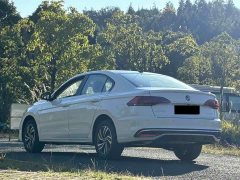 Volkswagen Bora 200TSI DSG Comfort Navigation Edition - фото 4