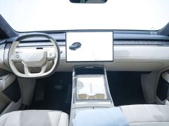 Nio Lerado L90 Max Six-Seater - ფოტო 17