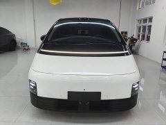 Li Auto MEGA Home Family Edition - photo 2
