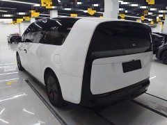 Li Auto MEGA Home Family Edition - photo 4