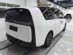 Li Auto MEGA Home Family Edition - photo 6