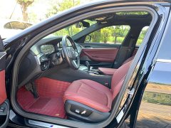 BMW 5 Series 530Li Premier M Sport Package - ფოტო 14