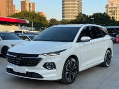 Wuling Victory 1.5T CVT Prestige - фото 1