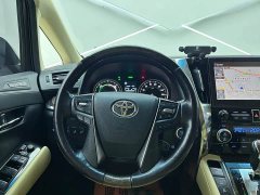 Toyota Vellfire Crown Hybrid 2.5L HV Luxury Edition - photo 10