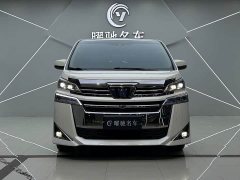 Toyota Vellfire Crown Hybrid 2.5L HV Luxury Edition - photo 2