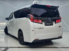 Toyota Vellfire Crown Hybrid 2.5L HV Luxury Edition - photo 4
