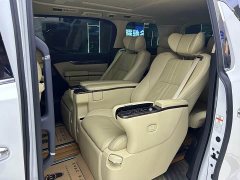 Toyota Vellfire Crown Hybrid 2.5L HV Luxury Edition - photo 8