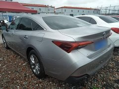 Toyota Avalon Hybrid 2.5L Luxury National VI - photo 4