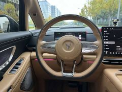 Voyah Dreamer Facelift PHEV Champion Edition - photo 11